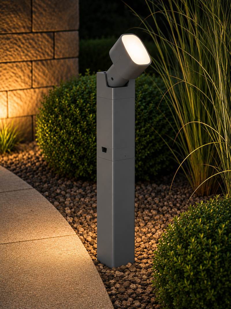 Hubbell WPPSLG ParkPost Spotight Gray Installed